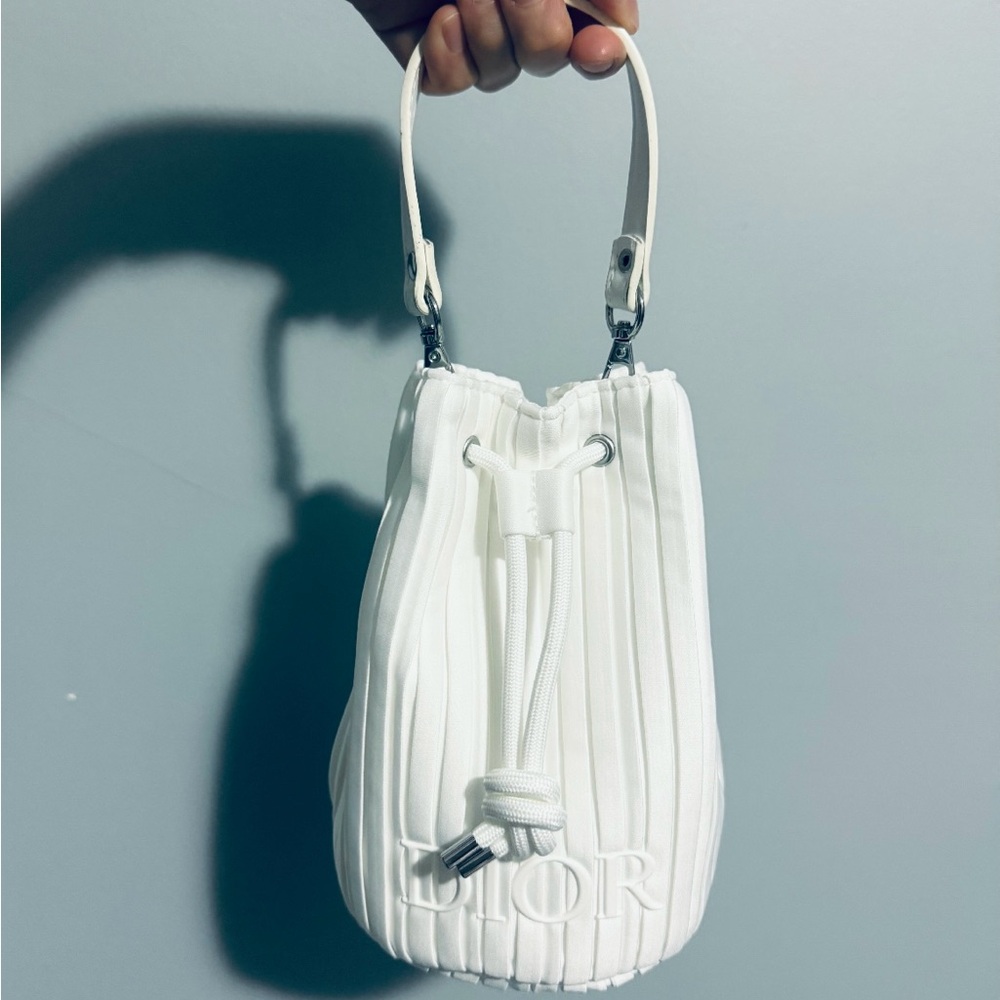 Dior White Bucket pouch bag with handle strap